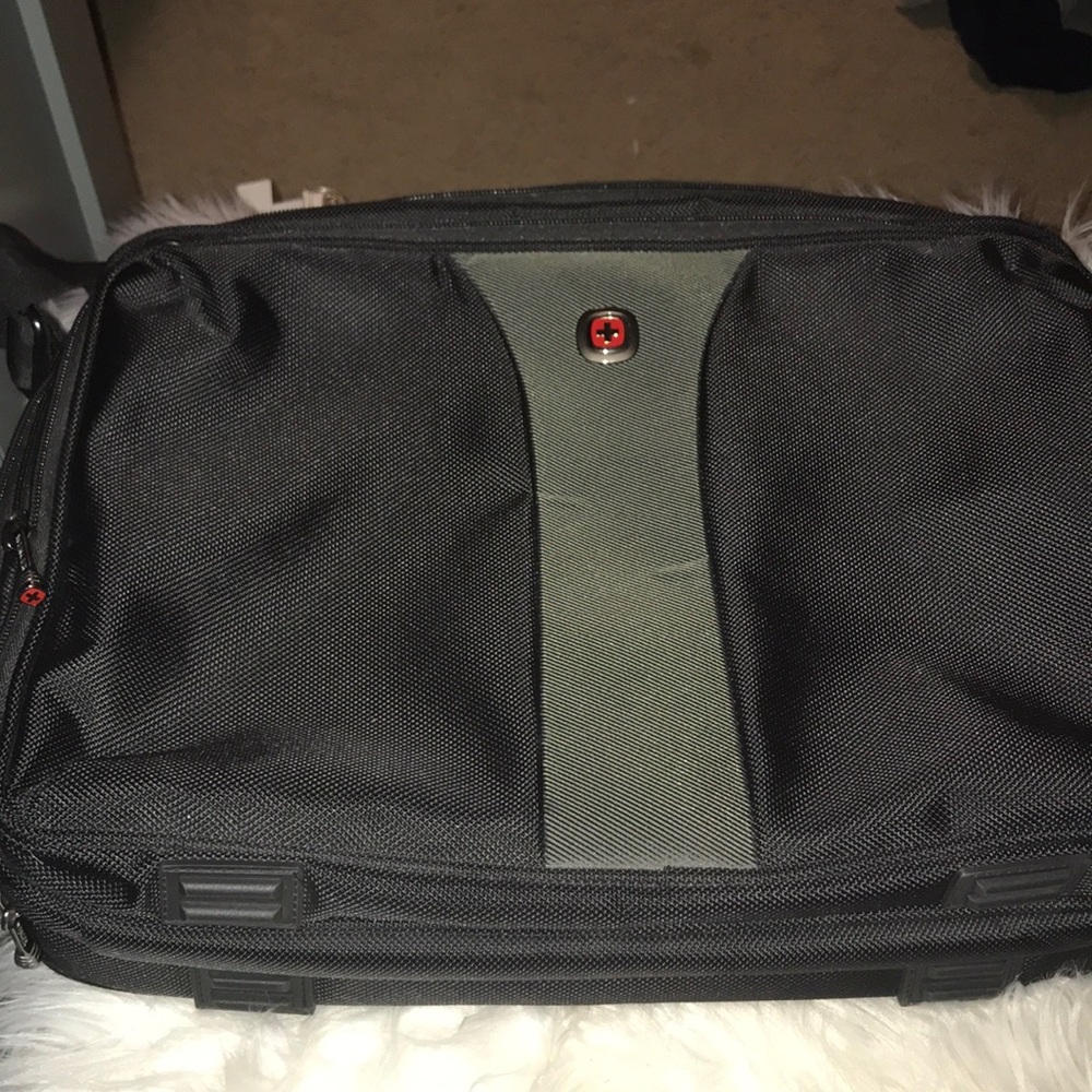 Multi use laptop bag